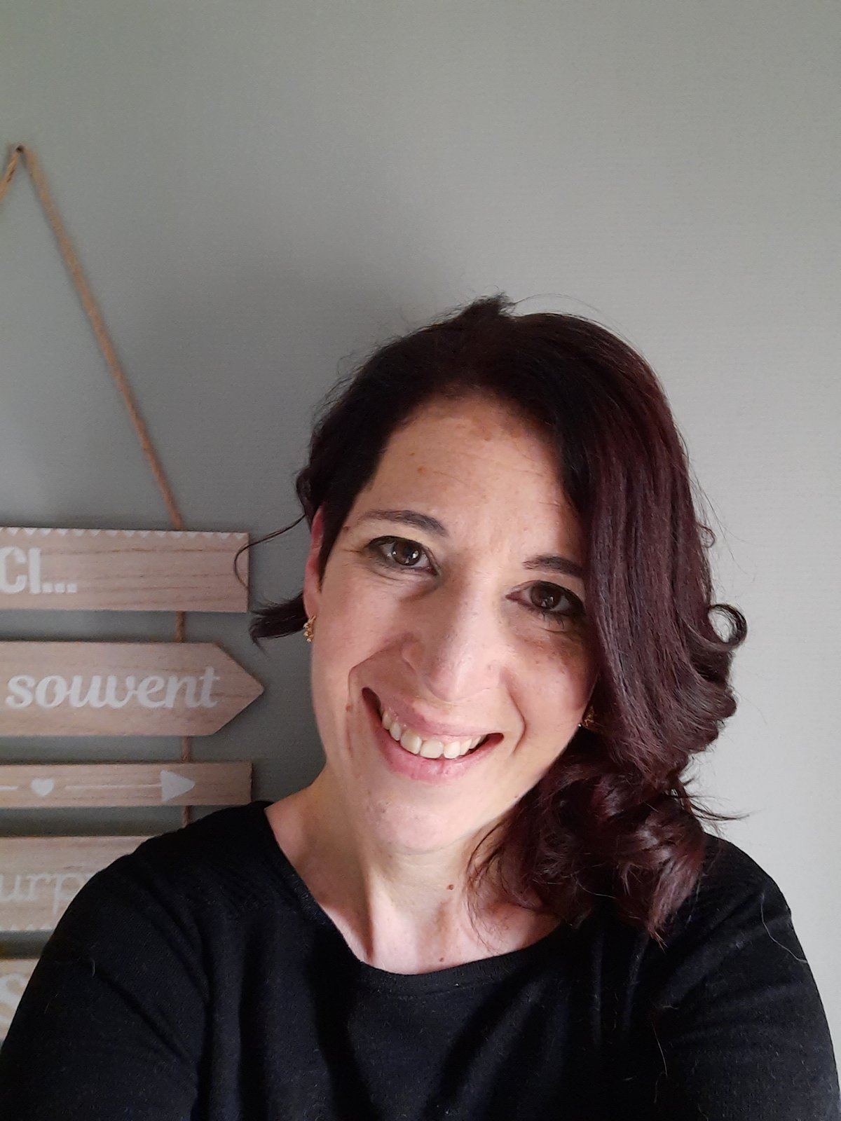 Magali Raboud, praticienne en hypnose thérapeutique et soins énergétiques à Oron